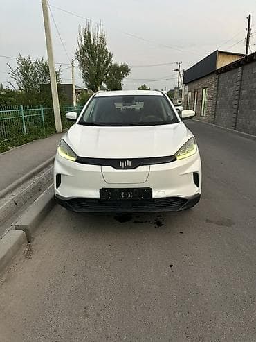 Weltmeister EX5, 2021 г., 67600 км, Передний