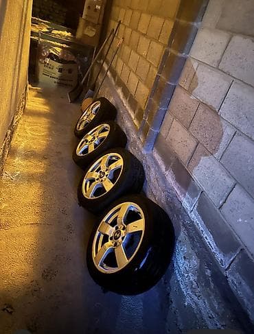 Колеса в сборе 235 / 45 / R 17, Комплект, Легковые, Литые