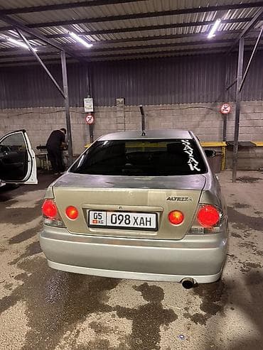 крыло калдина: Toyota Altezza: 2002 г., Автомат, Седан — 4