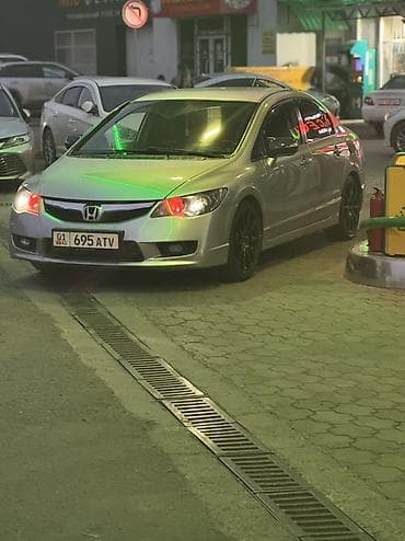 bid e2: Honda Civic: 2009 г., 1.3 л, Автомат, Гибрид, Седан — 3