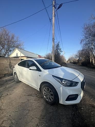 lada 4x4: Hyundai Solaris: 2019 г., 1.6 л, Автомат, Бензин, Седан — 2