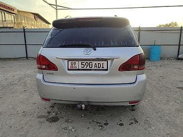 Toyota Verso: 2002 г., 2.4 л, Автомат, Бензин, Минивэн — 3