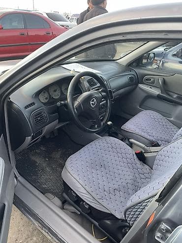 323 ф: Mazda 323: 2003 г., 1.6 л, Механика, Бензин, Хэтчбэк — 6