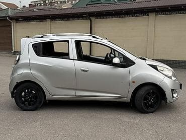 spark shevralet: Chevrolet Spark: 2012 г., 1.2 л, Механика, Бензин, Хэтчбэк — 4
