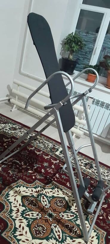 Инверсионный стол (тренажер для вытяжения позвоночника) -
