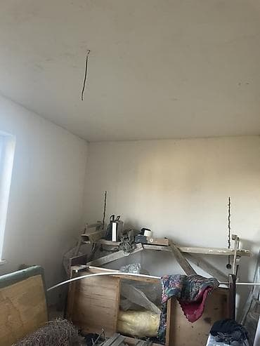 4 bedroom: Продаётся одноэтажный кирпичный дом с участком. Основные — 7