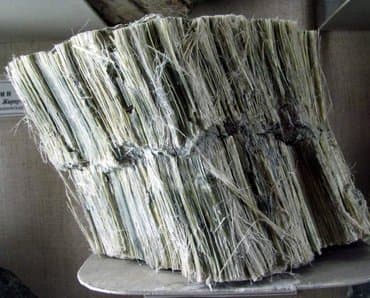 кристаллы: Асбест хризотиловый Описание В переводе с греческого асбест означает — 1