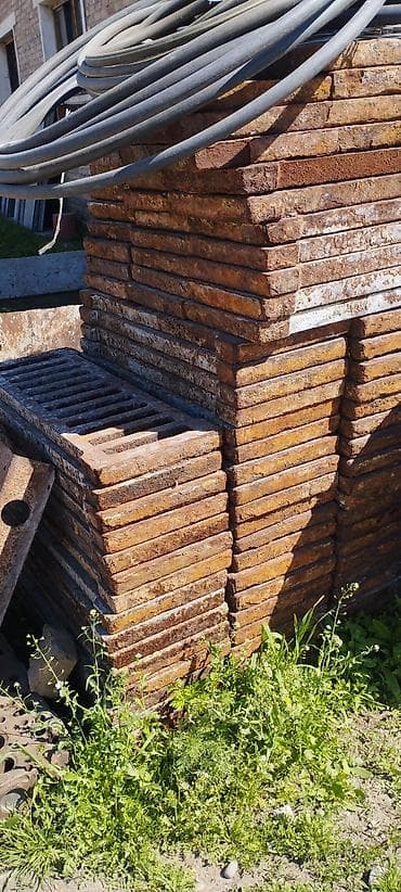 каннал: Чугунные дождеприёмные решётки для лотков/ливневой канализации. - — 3