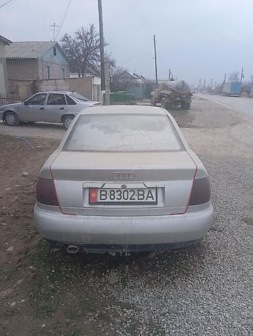 машина авди: Audi A4: 1995 г., Механика, Седан — 5