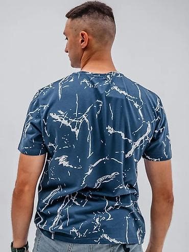 одежди: Футболки оптом - Мужская/унисекс модель для повседневной носки: дома — 4