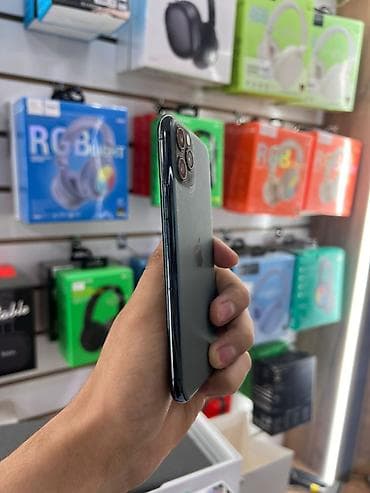 13 iphone pro max: IPhone 11 Pro, Matte Midnight Green — 2