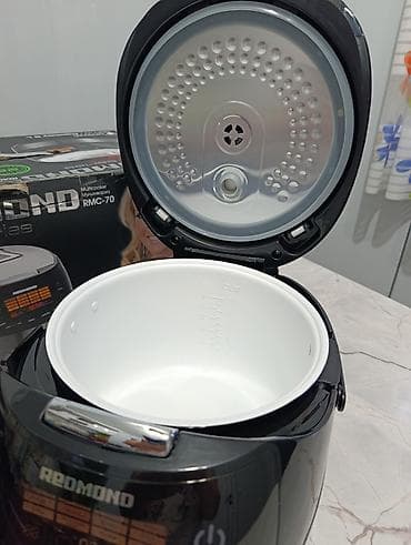 Техника и электроника: Мультиварка REDMOND RMC-70 (Future Series) - Мощность: 860 Вт - Объём — 4