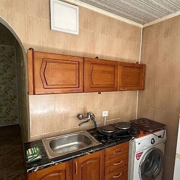 red centr: 1 комната, 30 м², 1 этаж — 4