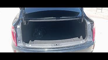 carplay android: Электромобиль (седан) черного цвета Основные особенности: Hongqi — 8