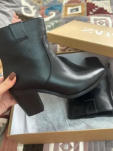 Сапоги: Сапоги, 38, Zara, Новый, цвет - Черный, Платная доставка — 3