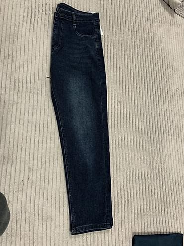 Спорттук костюмдар: Джинсы из плотного тёмно‑синего денима с легким выцветанием — 3