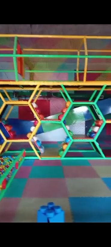 Игровые комплексы: Детский игровой лабиринт/парк для помещений - Крупногабаритный — 1