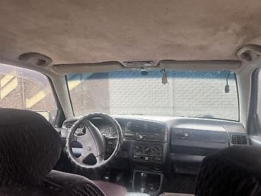 rf 2: Volkswagen Vento: 1992 г., 1.8 л, Механика, Бензин, Седан — 5