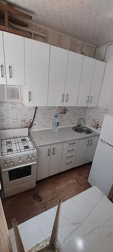 продаю квартир: 1 комната, 30 м², Вечерка Хрущевка, 1 этаж — 6