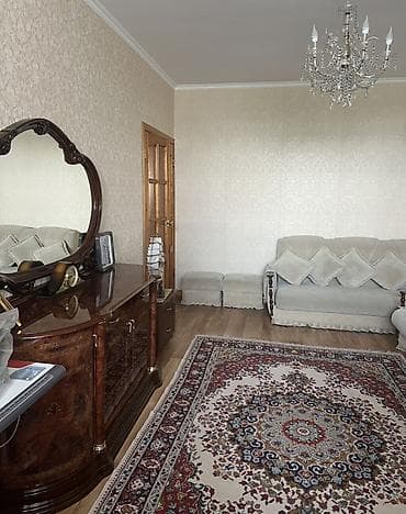 8: 4 комнаты, 71 м², 7 мкр 105 серия, 6 этаж — 5