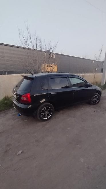 bmw i4: Honda Civic: 2002 г., 1.5 л, Автомат, Бензин, Хэтчбэк — 2