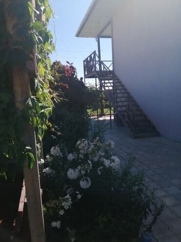 срочно продаю дом рухий мурас: Продаю гостевой дом 2-х этажный 450кв.м в Чон-Сары-Ой(15 минут на авто — 9