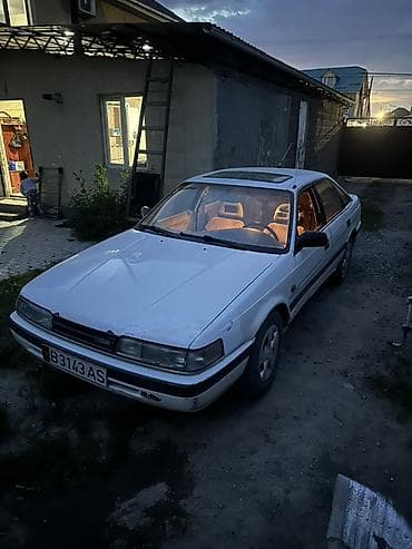 handa fit: Mazda 626: 1989 г., 2 л, Механика, Бензин, Лифтбек — 5