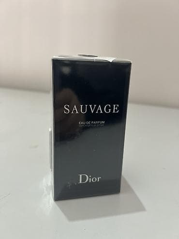 Dior Sauvage Eau de Parfum — мужская парфюмированная вода в