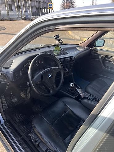 1 mz: BMW 5 series: 1993 г., 2.5 л, Механика, Бензин, Седан — 6