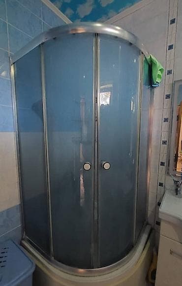 маленький уголок: Душевая кабина Полукруглая, x 90 см, Покрытие: Матовое — 1