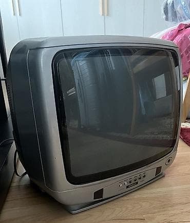 швейная машинка сатылат: Компактный телевизор Jinlipu CD3728 (14") для ретро-гейминга Продаю — 1