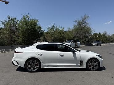 Транспорт: Kia Stinger: 2019 г., 2 л, Автомат, Бензин, Фастбек — 6