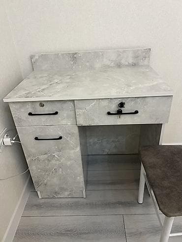 компьютерные стол бу: Стол и стул для зала, Б/у, цвет - Серый — 2