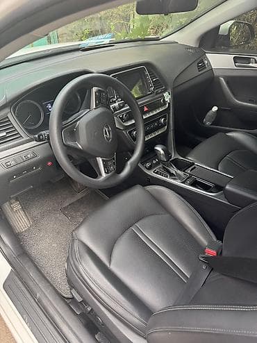 Продажа авто: Hyundai Sonata: 2021 г., 0.2 л, Автомат, Газ, Седан — 4