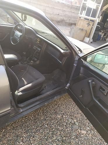 9 5j: Audi 80: 1994 г., 2 л, Ручные, Бензин, Седан — 9