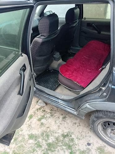 дверц: Volkswagen Passat: 1989 г., Универсал — 5