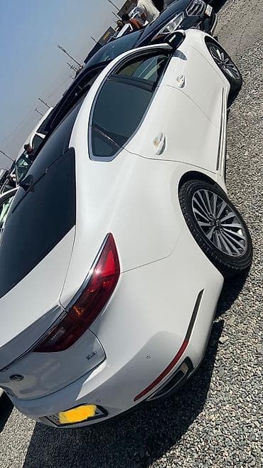 стекол: Kia Cadenza: 2018 г., 3 л, Автомат, Газ, Седан — 2