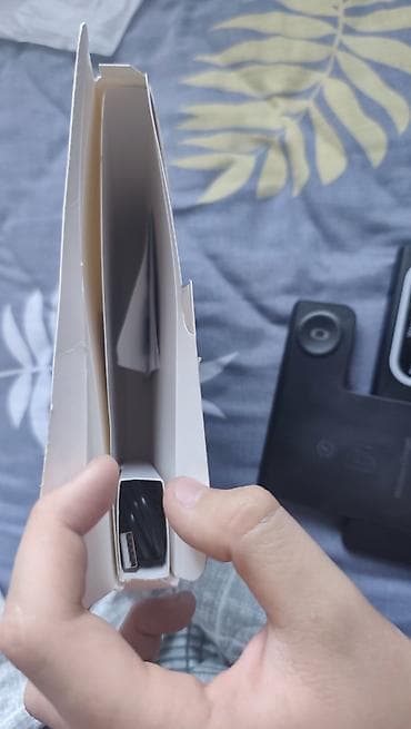 mobile holder: 3‑в‑1 складная беспроводная зарядная станция Описание: - — 4
