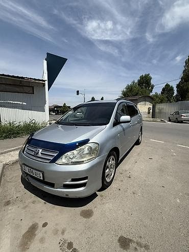фара на 211: Toyota Avensis Verso: 2004 г., 2.4 л, Механика, Бензин, Минивэн — 4