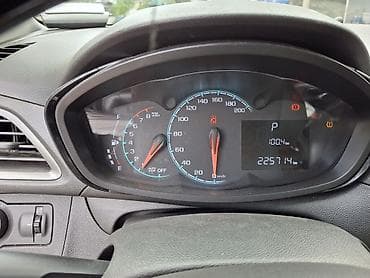 mini cooper: Chevrolet Spark: 2018 г., 1 л, Автомат, Бензин, Хэтчбэк — 10