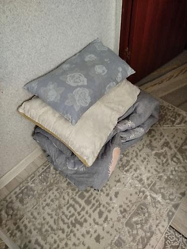 национальные вещи: Отдам даром вещи 1) Детские зимние сапожки цвета айвори: - материал — 8