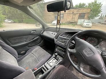автомобиль на обмен: Honda Accord: 2000 г., 2.3 л, Бензин, Универсал — 6