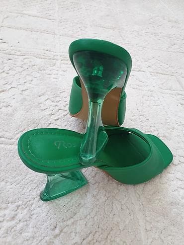 pull and beer: Яркие женские мюли Rossi в стильном зелёном цвете. Размер 38 (подойдут — 4