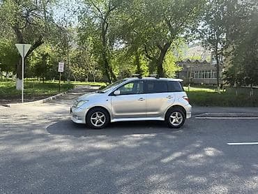 Toyota Ist: 2002 г., 1.5 л, Бензин, Хэтчбэк