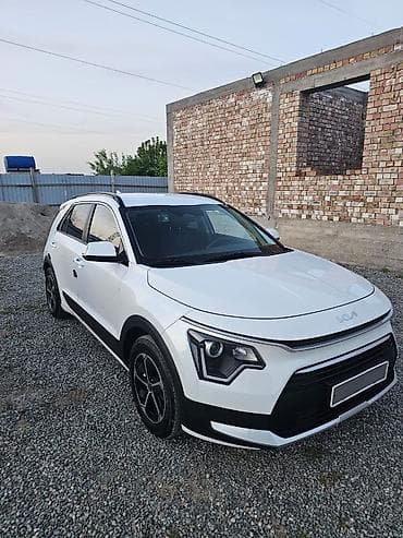 Kia Niro: 2022 г., Гибрид, Кроссовер — 1