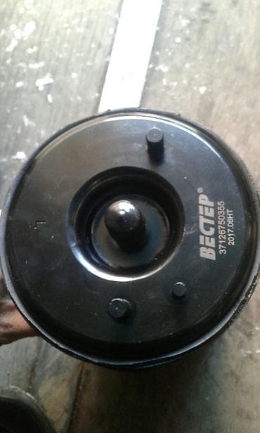 х5: Пневма болон на Бмв Х5 кузов е53 есть и левая и правая новая — 2