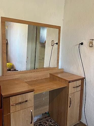 bed table: Туалетный столик, С зеркалом, цвет - Коричневый, ЛДСП — 2