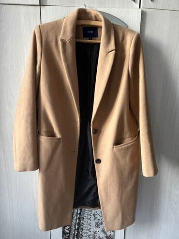 pull bear: Пальто цвета беж, цена 1500 — 1