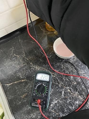 е 70: Стиральная машина BLECK (фронтальная загрузка) с сенсорной панелью — 1