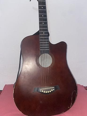 сумка токмок: Цена договорная. Акустическая гитара шестиструнная. Есть доставка В — 1
